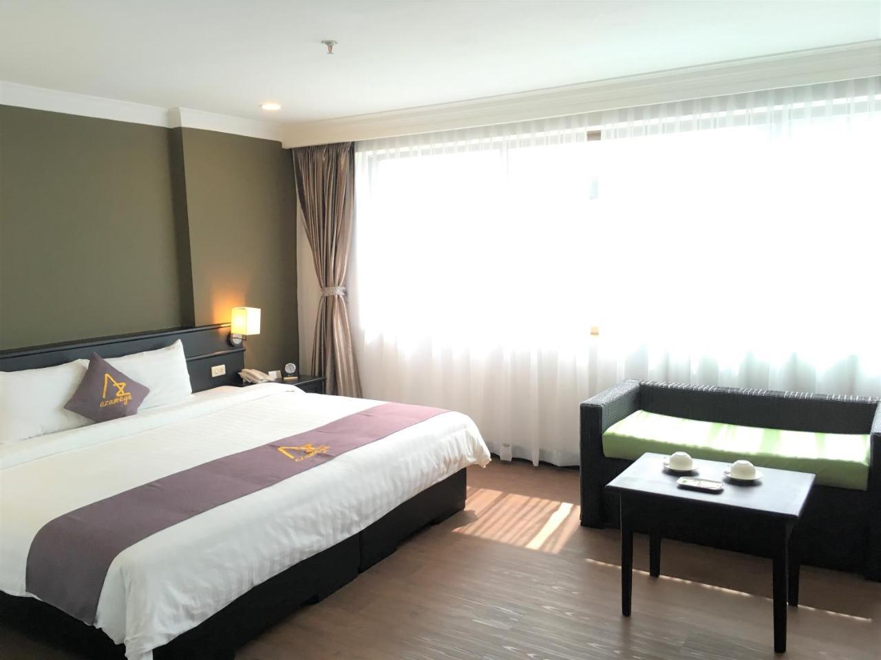 Azumaya Hotel Phnom Penh Bagian luar foto
